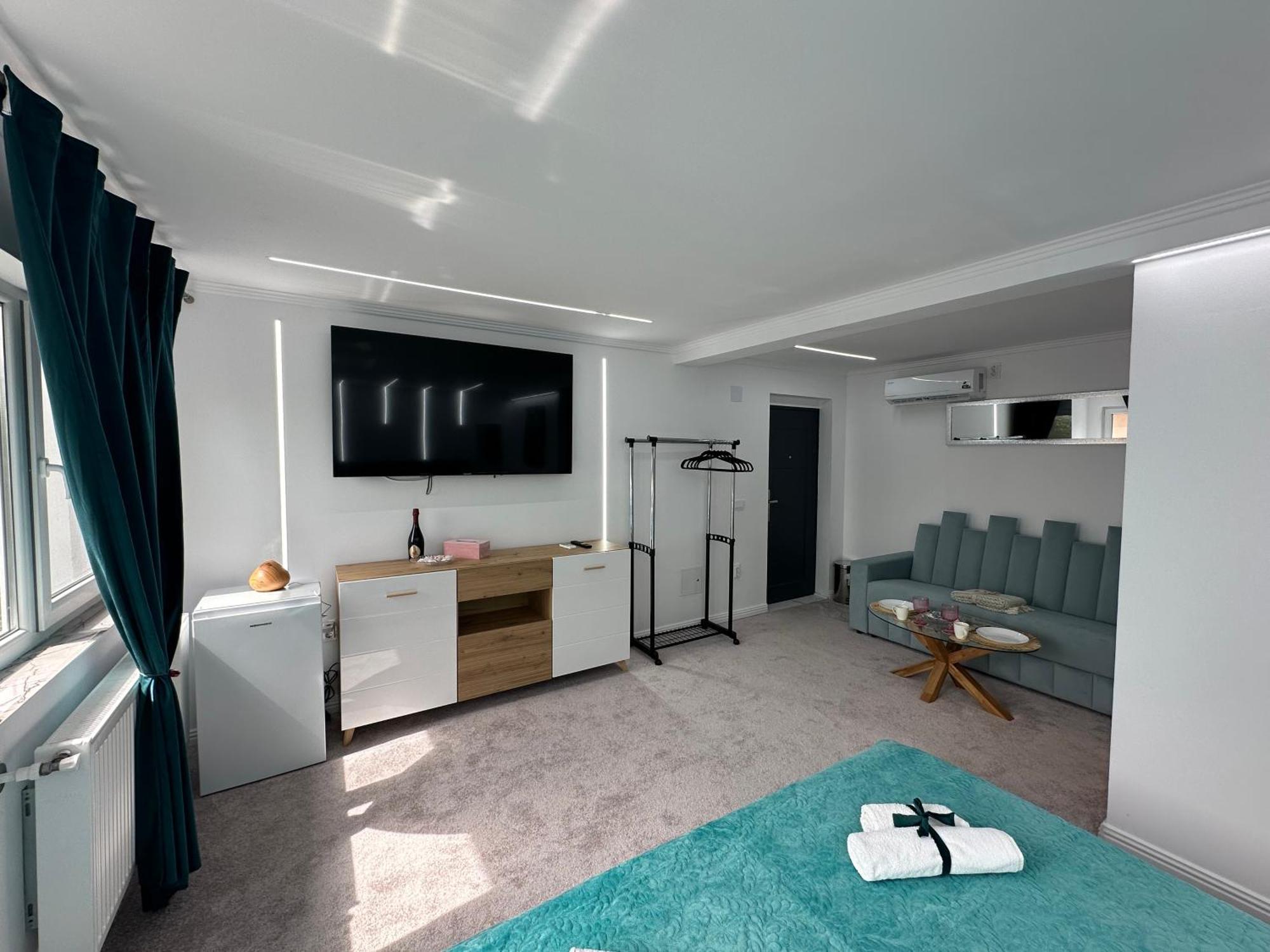 Elegant Escape Central Studio Craiova Dış mekan fotoğraf