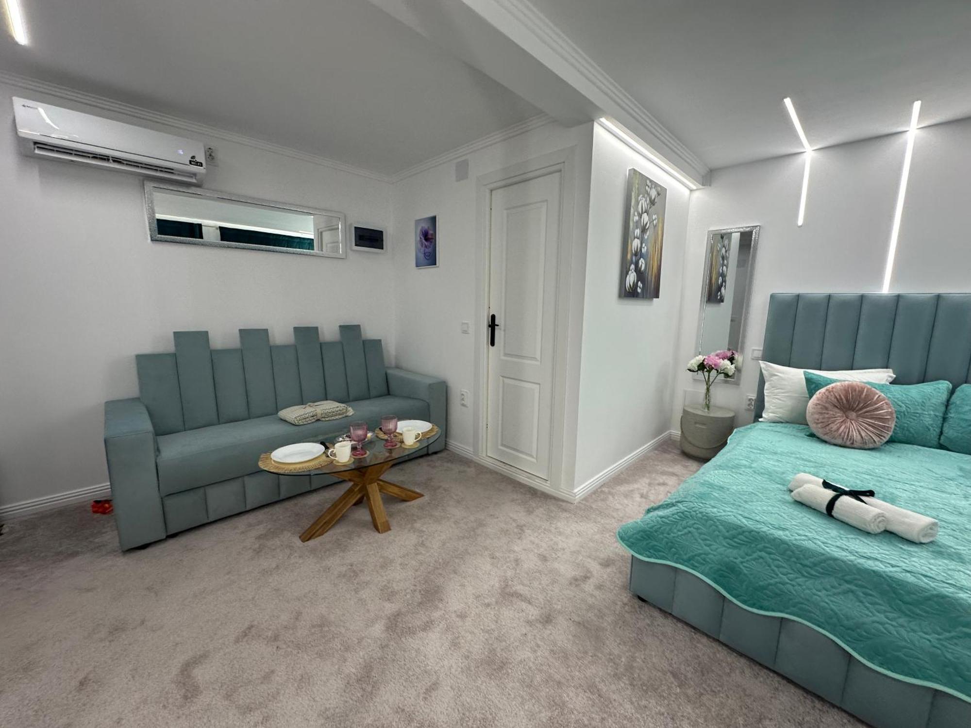 Elegant Escape Central Studio Craiova Dış mekan fotoğraf
