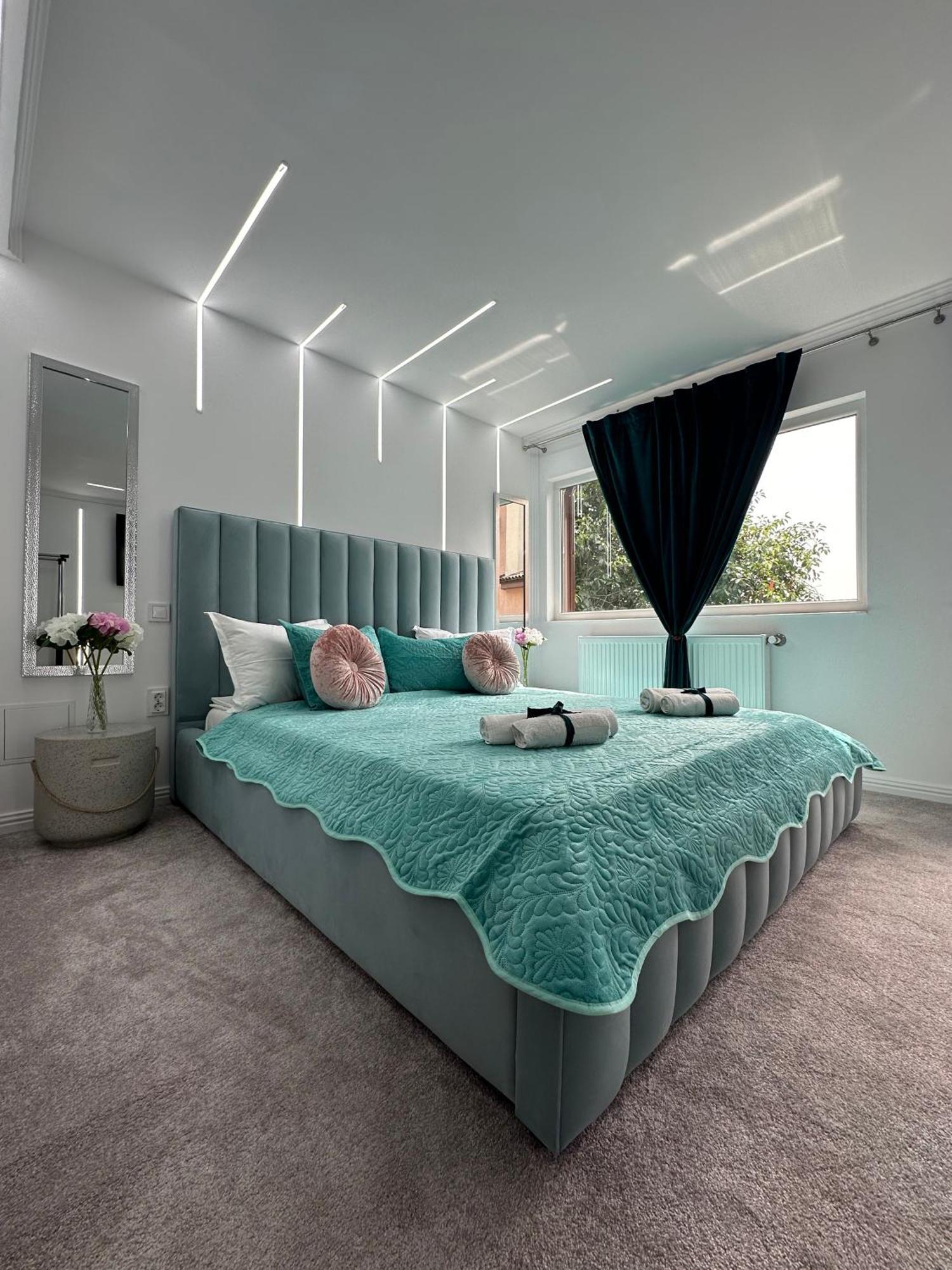 Elegant Escape Central Studio Craiova Dış mekan fotoğraf
